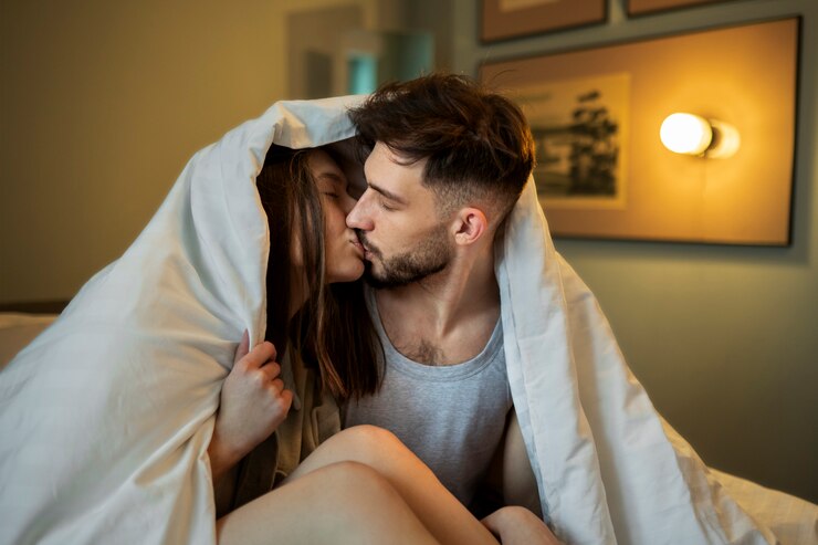 coccole-dopo-il-sesso-aftercare-uomo-donna-benessere-rapporto-sessuale